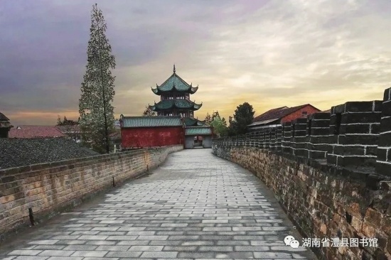 A scenic view of Changde Lizhou Guchengqiang