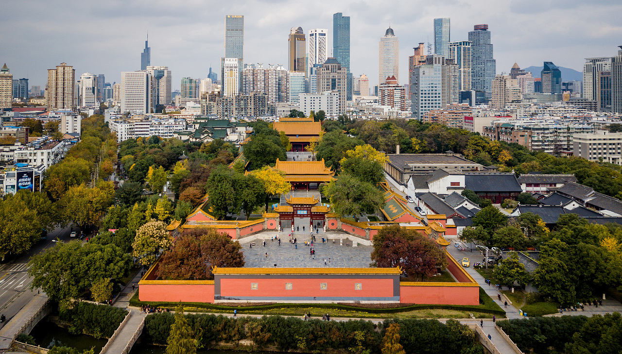 A scenic view of Changde Nanchanwan Jinmuqun
