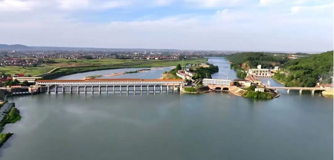 A scenic view of Changde Qingshan Yamuqun