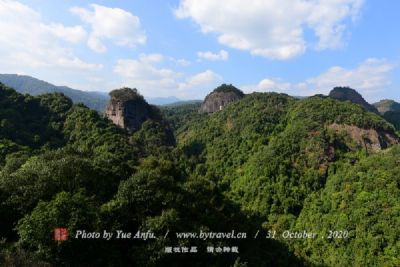 A scenic view of Changde Qingshan Yamuqun