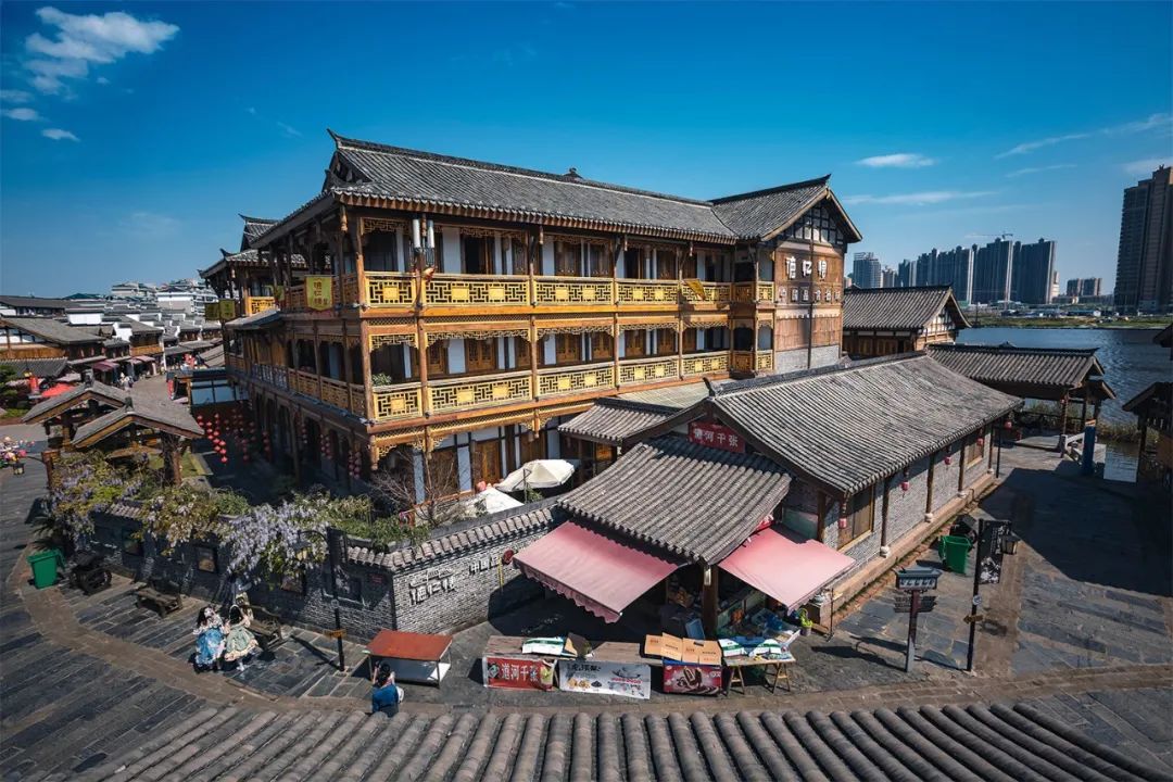 A scenic view of Changde Sanyuangong Yizhi