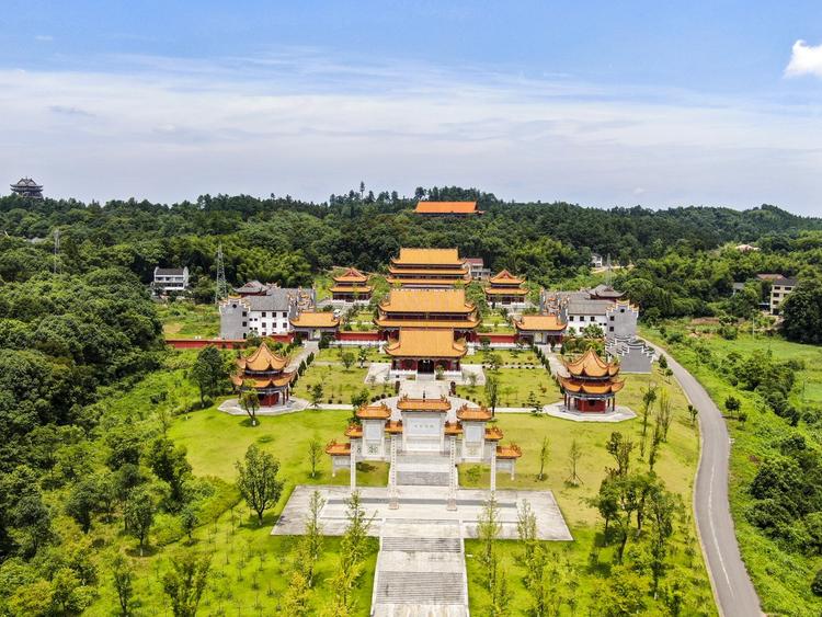 A scenic view of Changde Shanlonggang Yizhi