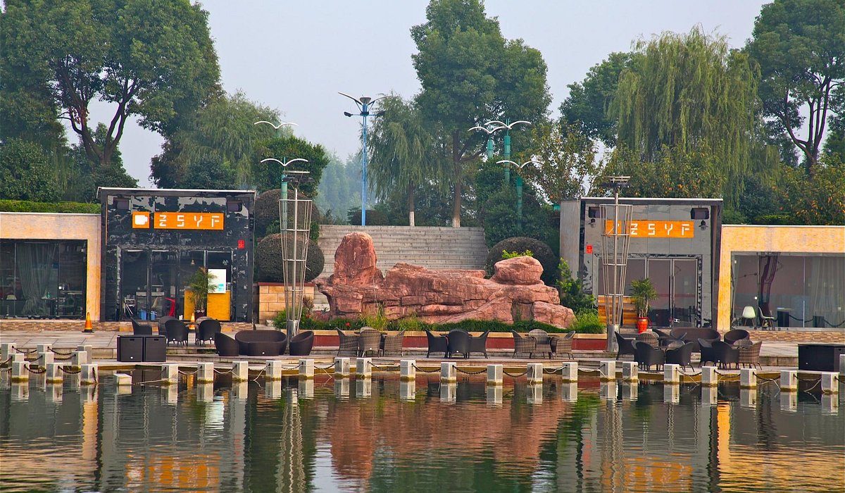 A scenic view of Changde Tiechuang