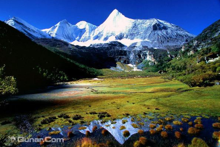 A scenic view of Changdu Renda Moya Zaoxiang