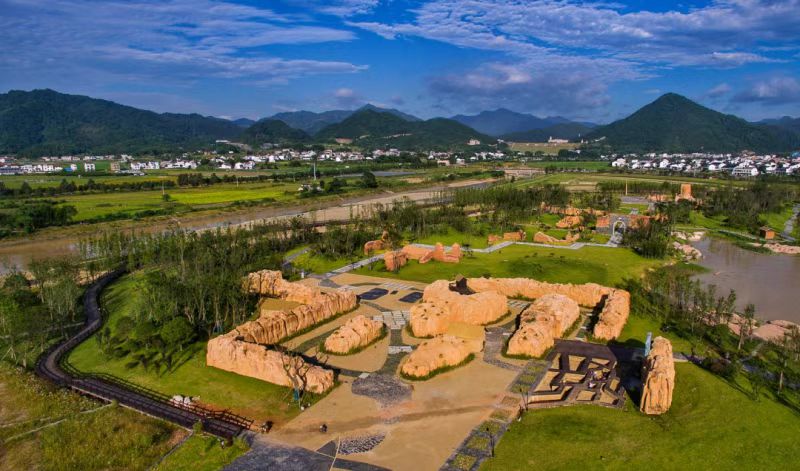 A scenic view of Changsha Handai Changsha Wangling Muqun