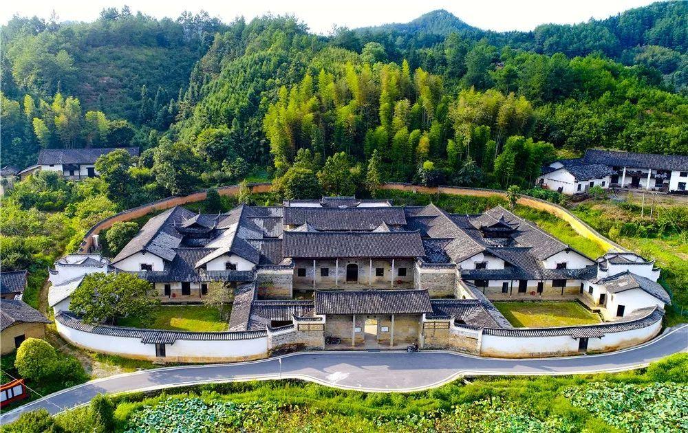 A scenic view of Changsha Hunan Sheng Suweiai Zhengfu Jiuzhi