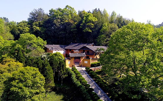 A scenic view of Changsha Huyaobang Guju