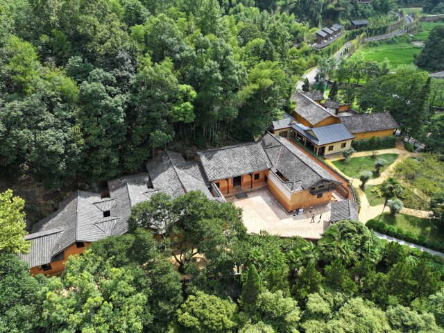 A scenic view of Changsha Huyaobang Guju