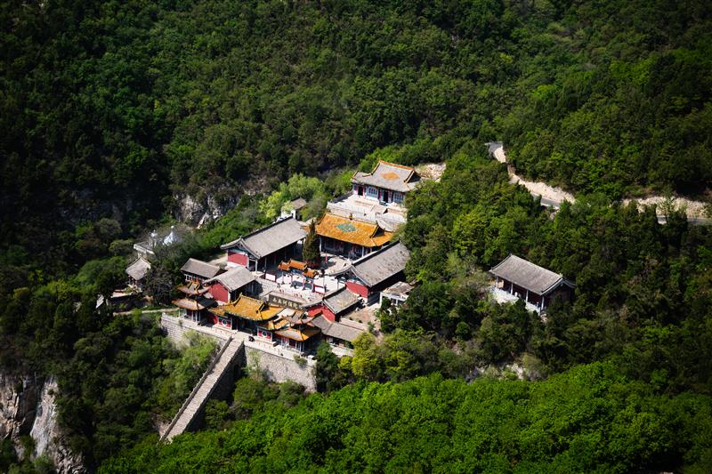 A scenic view of Changzhi Huixian Guan