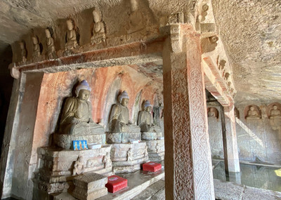 A scenic view of Changzhi Jindeng Temple Grottoes