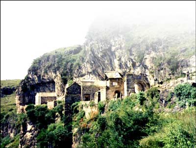 A scenic view of Changzhi Jindeng Temple Grottoes