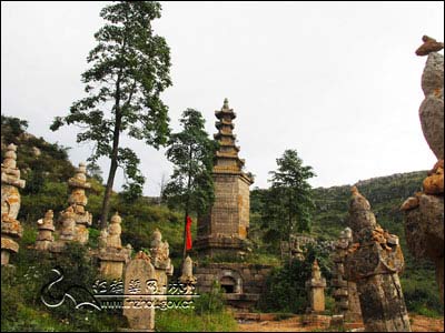 A scenic view of Changzhi Jindeng Temple Grottoes
