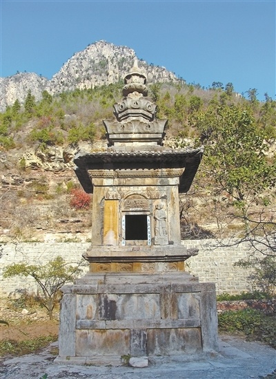 A scenic view of Changzhi Minghui Dashi Pagoda
