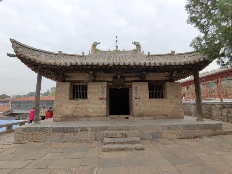 A scenic view of Changzhi Xiangyuan Zhaoze Wang Temple