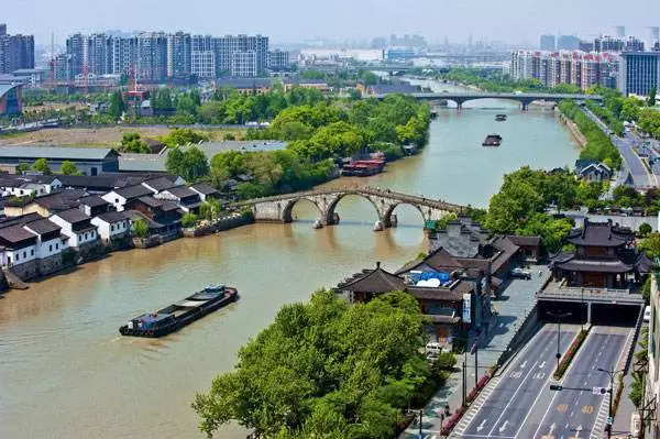A scenic view of Changzhou Dayunhe Subitems