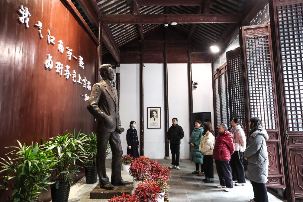 A scenic view of Changzhou Quqiubai Guju