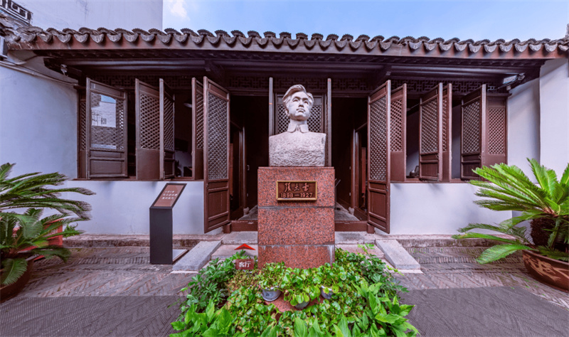 A scenic view of Changzhou Zhangtailei Jiuju