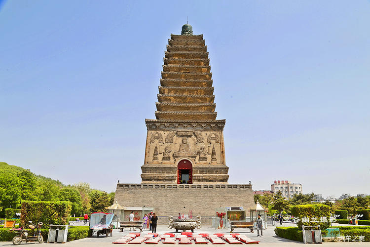 A scenic view of Chaoyang Beita