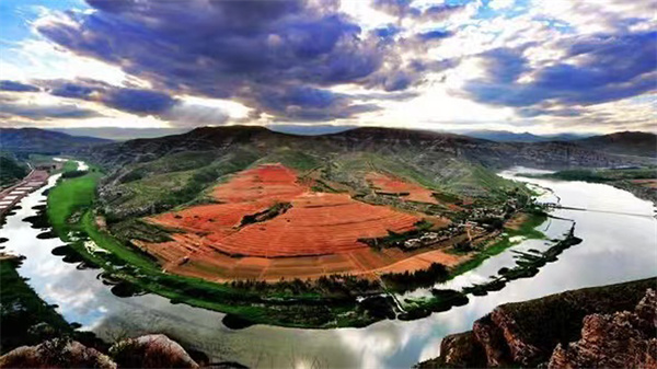 A scenic view of Chaoyang Gezidong Yizhi