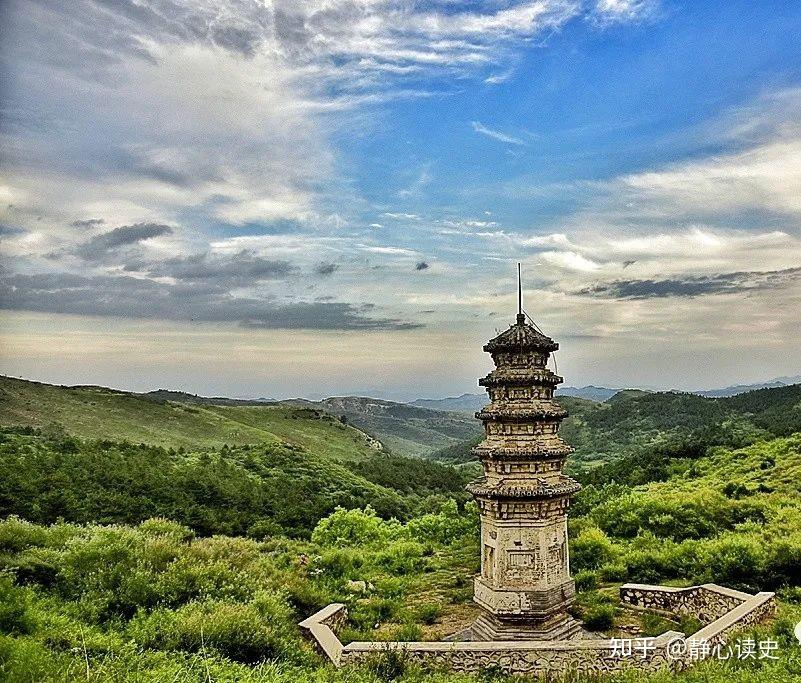 A scenic view of Chaoyang Qingfengta