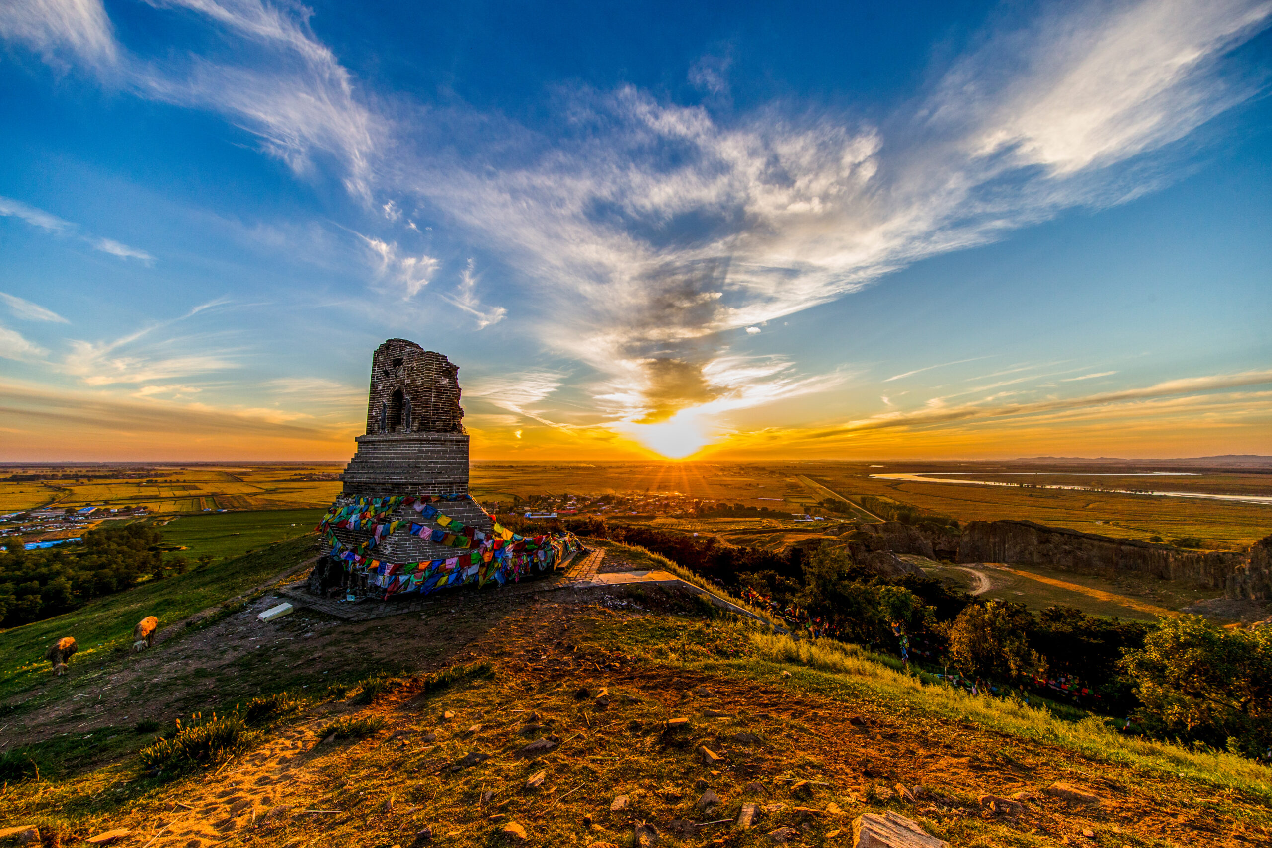 A scenic view of Chaoyang Yunjiesi Ta