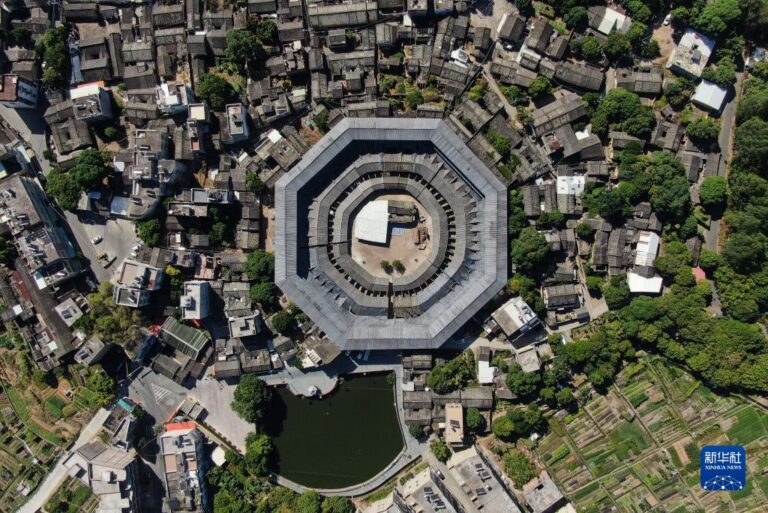 A Journey Through Time at Chaozhou Daoyunlou: Explore Guangdong’s Architectural Marvel