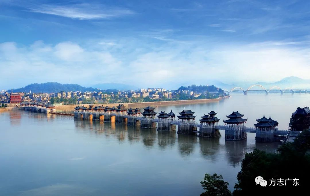 A scenic view of Chaozhou Guangjiqiao