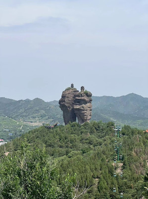 A scenic view of Chengde Banjie Pagoda