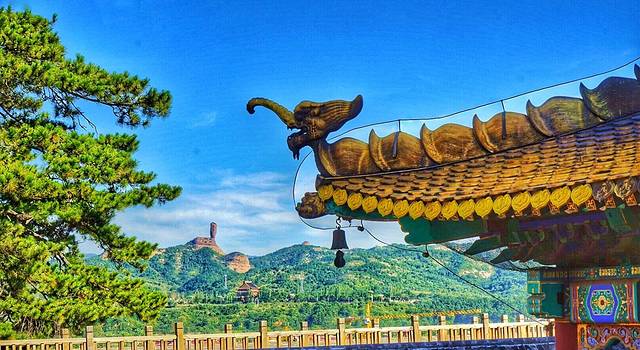 A scenic view of Chengde Dingzicheng Site