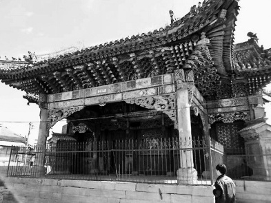 A scenic view of Chengde Fengshan Guandi Temple