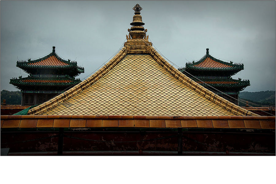 A scenic view of Chengde Fengshan Guandi Temple