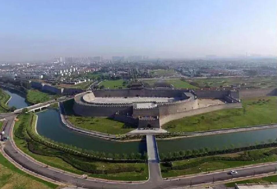 A scenic view of Chengde Fujianggou Site