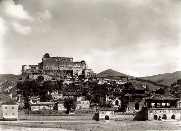 A scenic view of Chengde Huizhou City Site