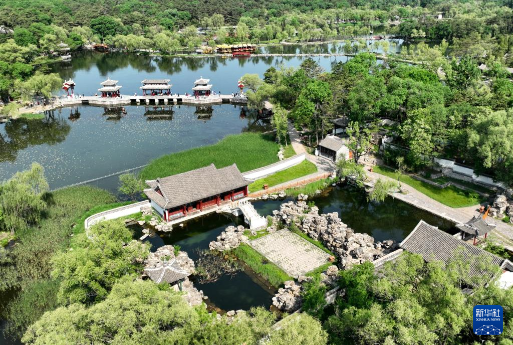 A scenic view of Chengde Mountain Resort