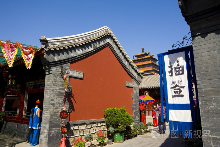 A scenic view of Chengde Puning Temple