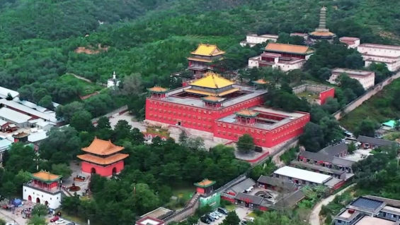 A scenic view of Chengde Puren Temple