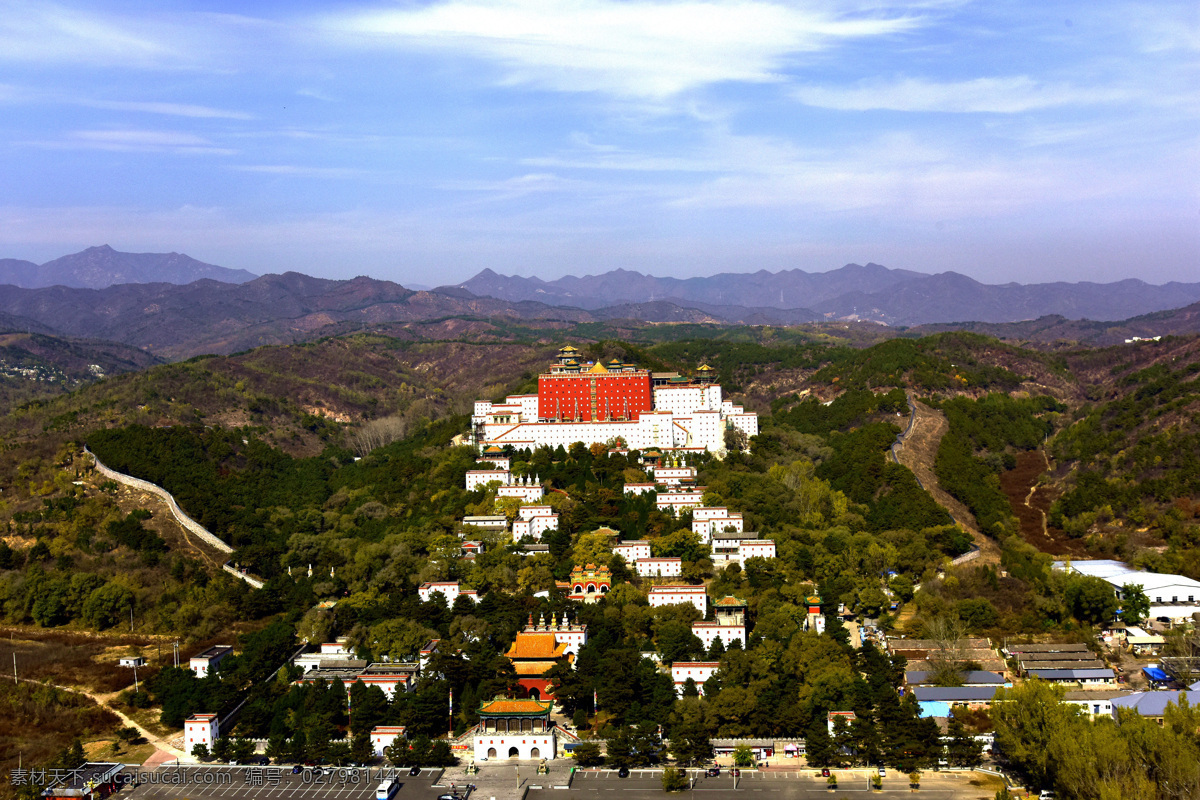 A scenic view of Chengde Putuo Zongcheng Temple