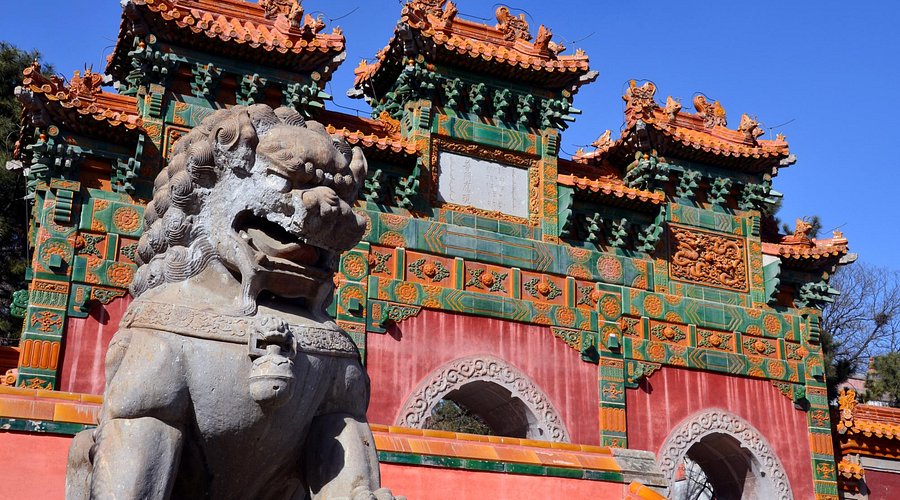 A scenic view of Chengde Putuo Zongcheng Temple