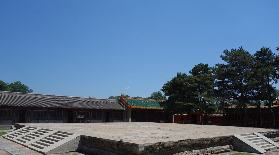 A scenic view of Chengde Puyou Temple