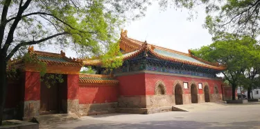 A scenic view of Chengde Puyou Temple