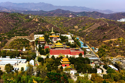 A scenic view of Chengde Xumi Fushou Temple