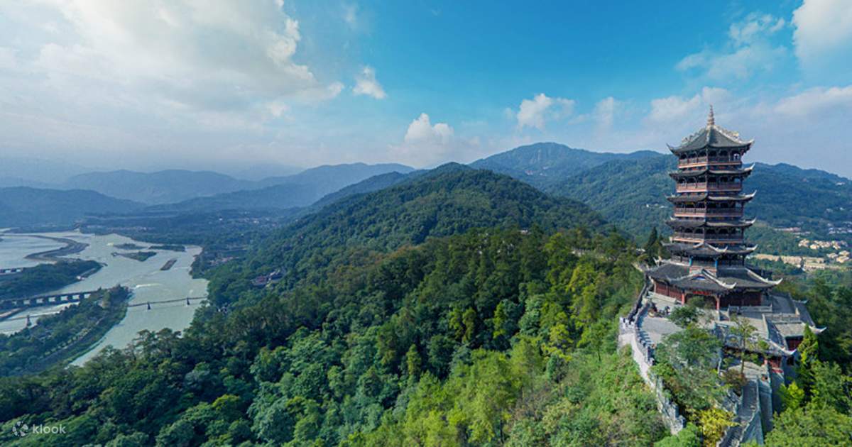 A scenic view of Chengdu Dujiangyan