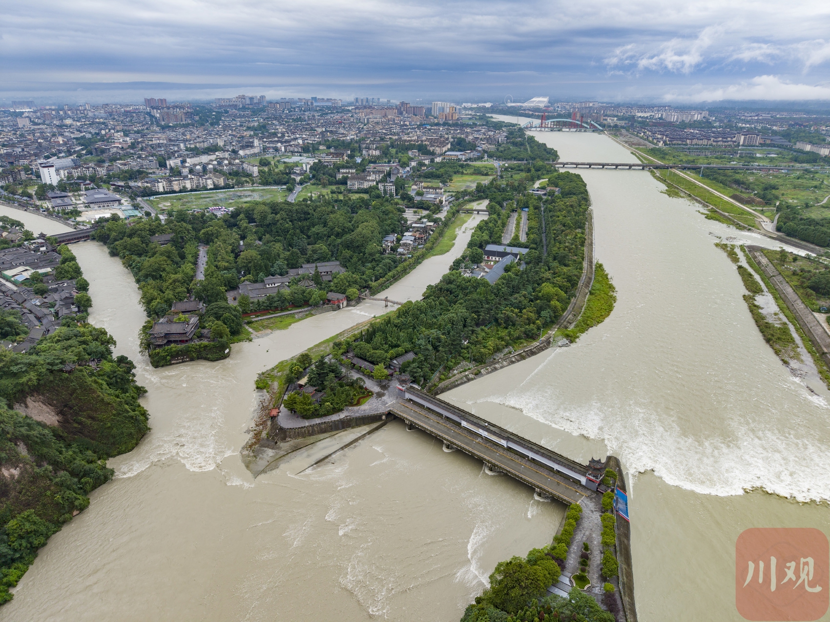 A scenic view of Chengdu Dujiangyan