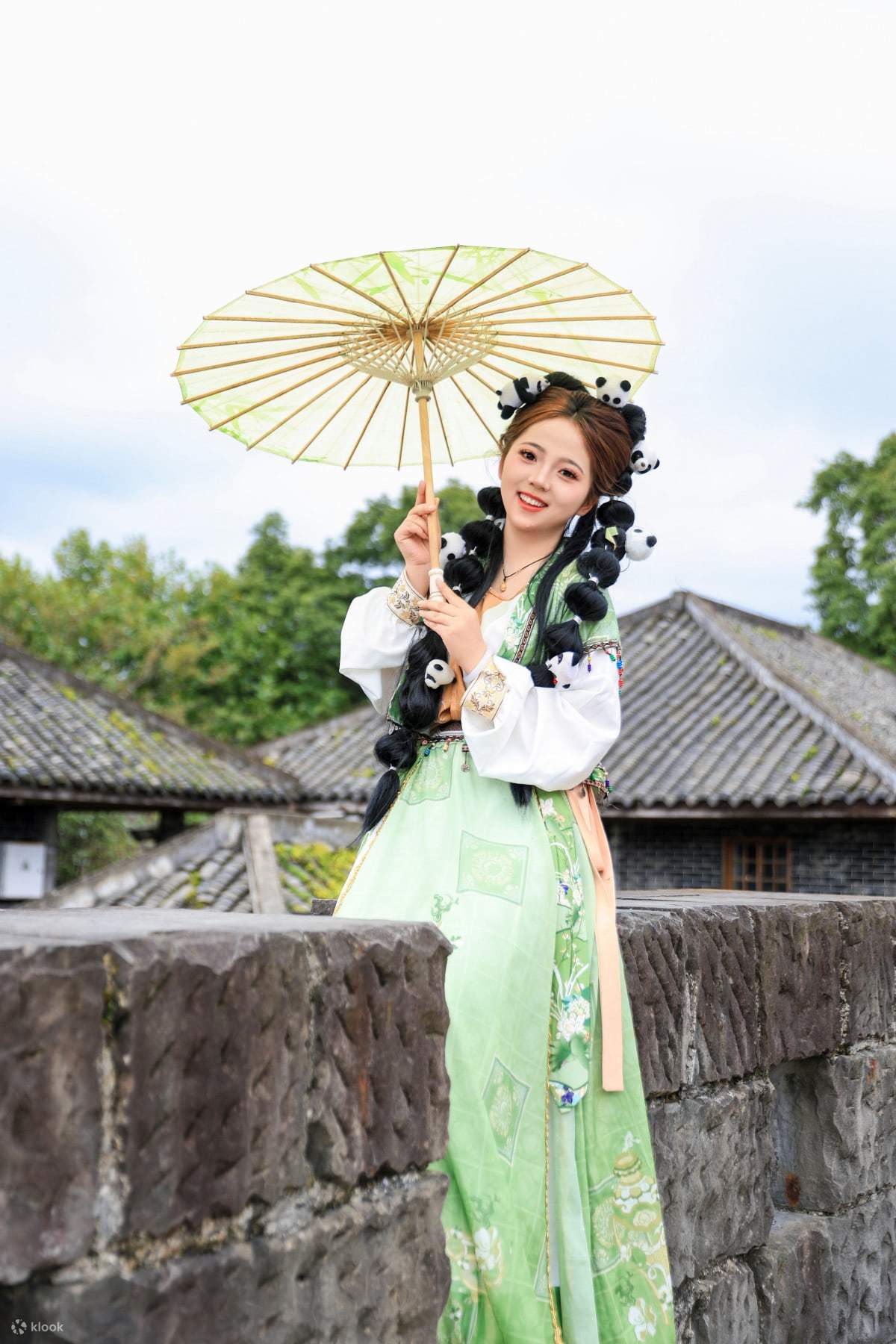 A scenic view of Chengdu Dujiangyan