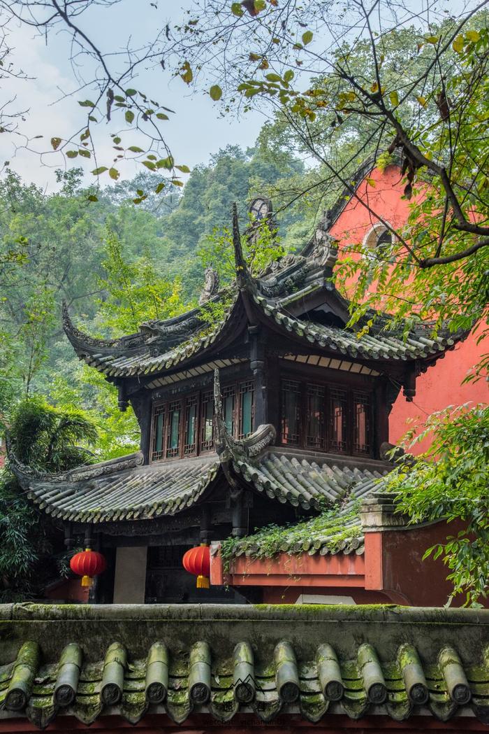 A scenic view of Chengdu Guankou Chenghuangmiao