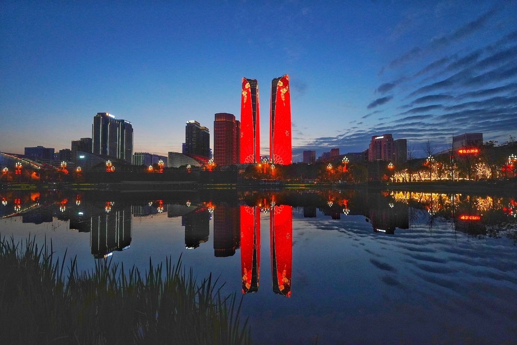 A scenic view of Chengdu Kuiguangta