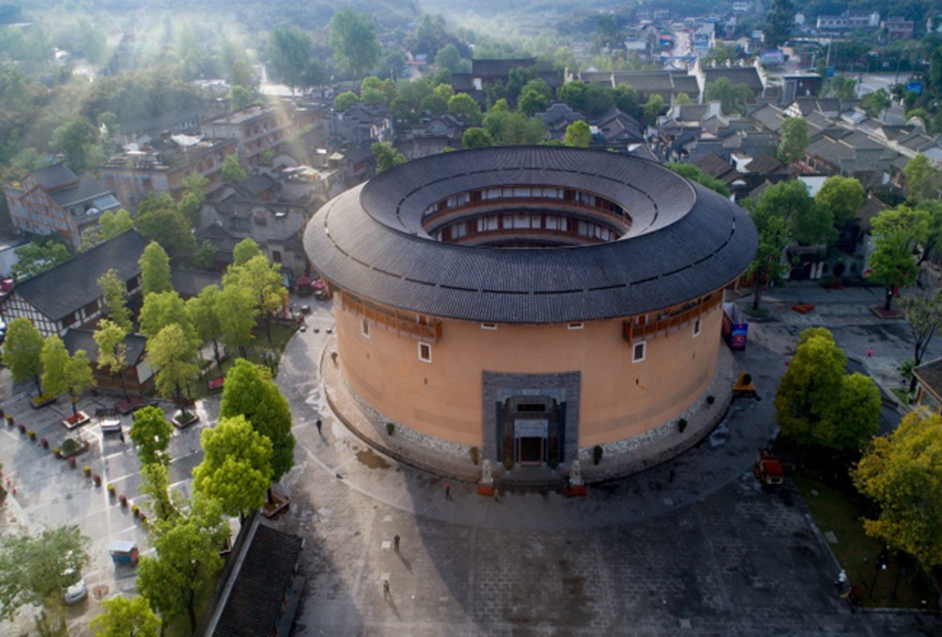 A scenic view of Chengdu Luodai Huiguan