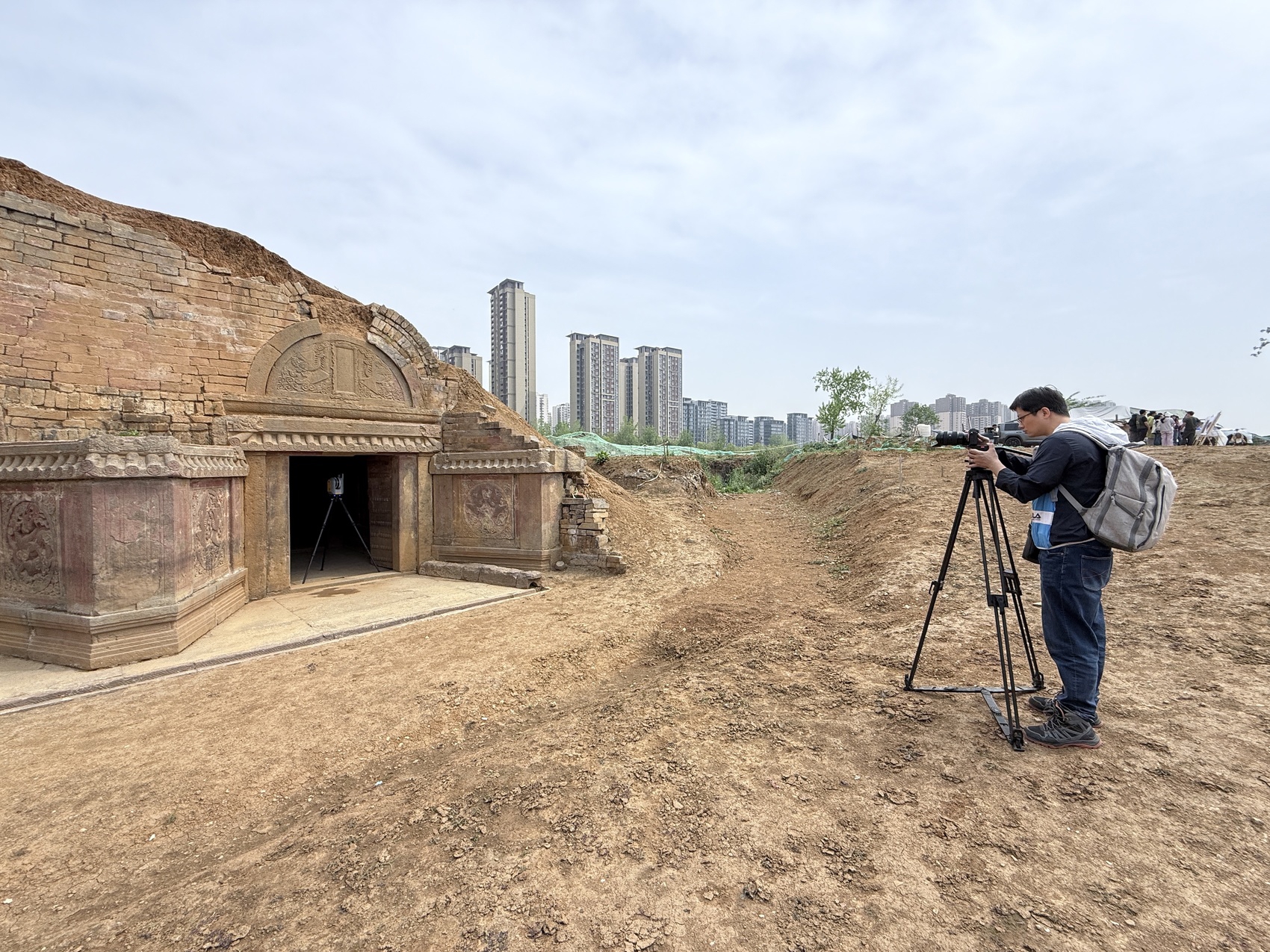 A scenic view of Chengdu Ming Shu Wangling
