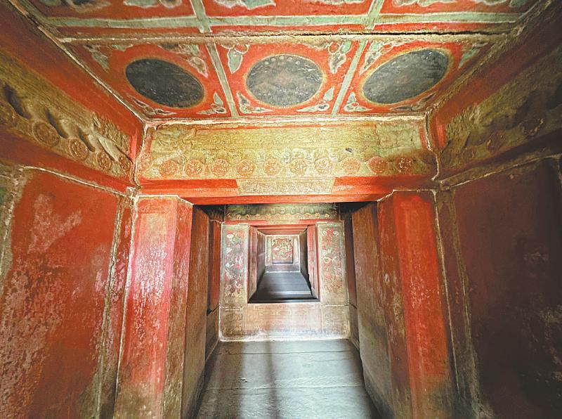 A scenic view of Chengdu Ming Shu Wangling