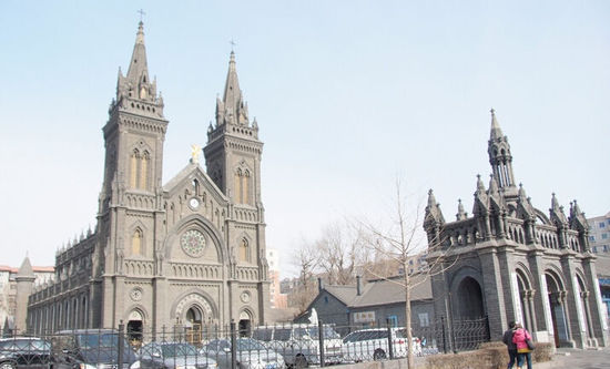 A scenic view of Chengdu Pinganqiao Tianzhutang
